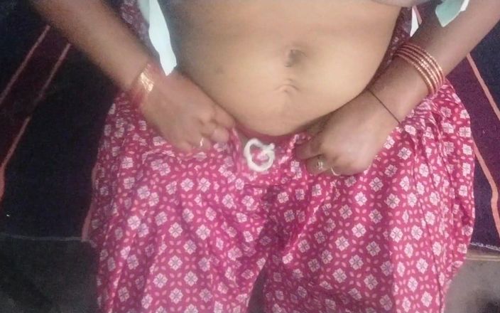 Yourgeeta8899: Tatăl vitreg indian și-a convins fiica vitregă să facă sex