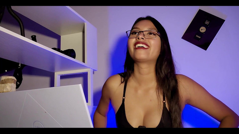 Sammy_corazon: Webchatting dalam talian