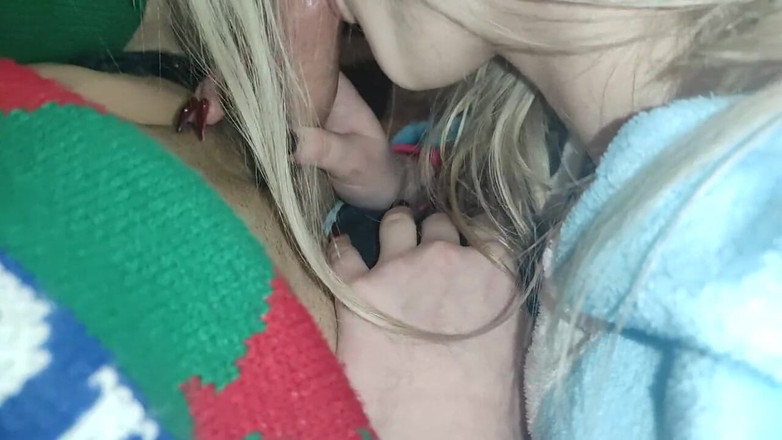 Taboo Room: 穿着独角兽睡衣的小公主吮吸鸡巴！