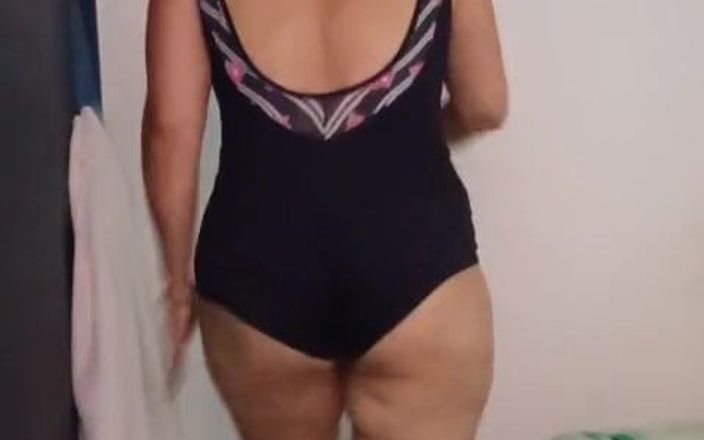 Noramaria: Your Gym Teacher Wants to Show You How to Do...