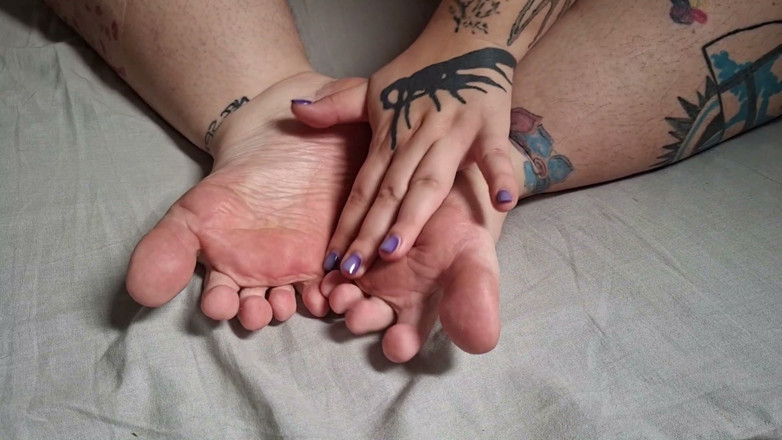 alucidfever: Close up BBW Feet - Short Toenails, No Nail Polish