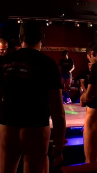 Створення груповухи ggg, фільм буккаке Джон Томпсон
