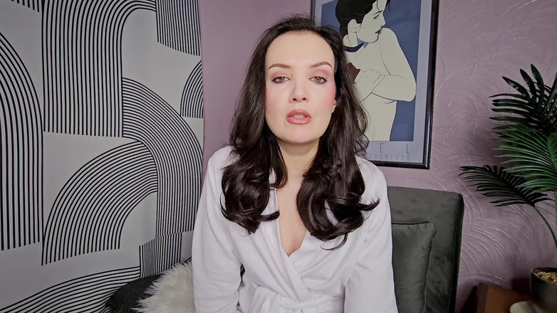 Faye Taylor: Pris en train de regarder les chaînes pour adultes, coaching...
