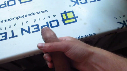 Hot guy solo: アマチュアコックオナニーとザーメンの窓辺