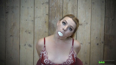 Gag Attack: Stardust - tegaderm mit klebeband geknebelt