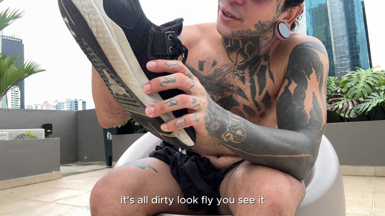 Dyavol: Jättemacabreinken förödmjukar den lilla människan i offentligheten