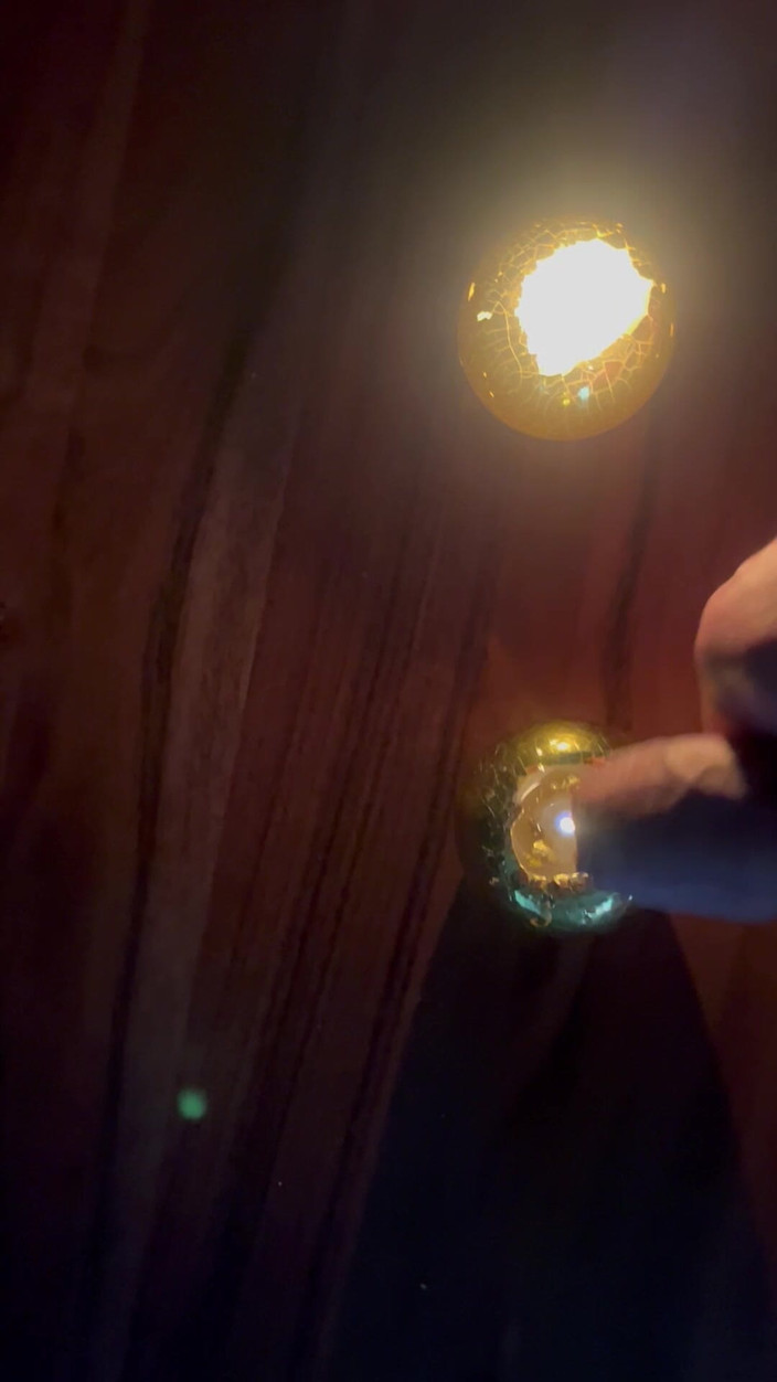 NastySecret666: Jedno světlo stačí