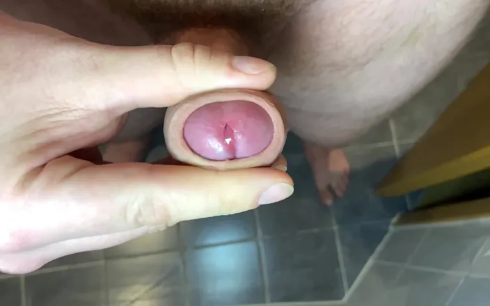 Lucas Nathan King: Extreme Closeup Cumshot