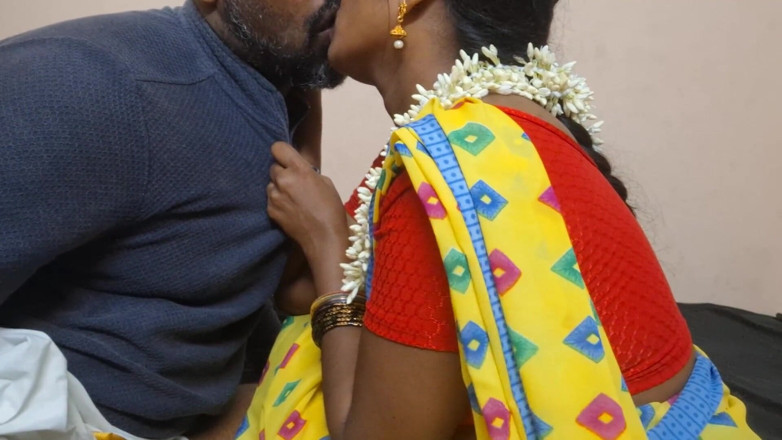 Delightrose: El dueño de una casa india se folla a su...