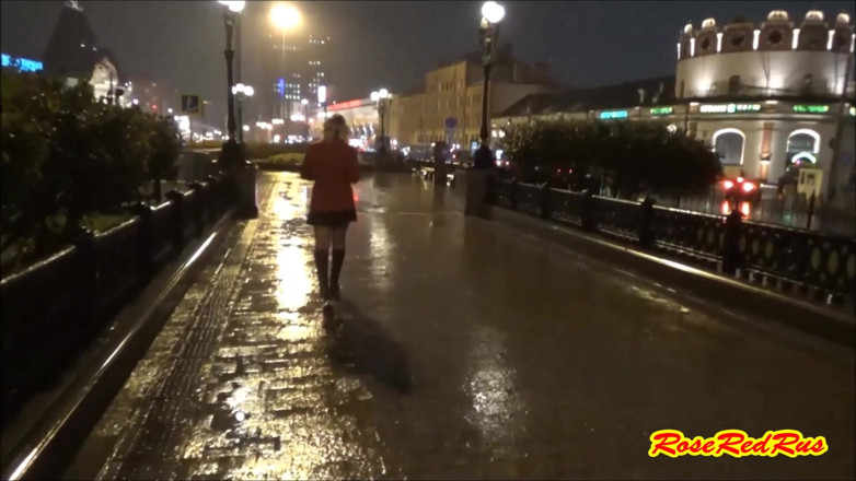RedRoseRus: Esibizionismo sotto la pioggia - Moskau-sochi