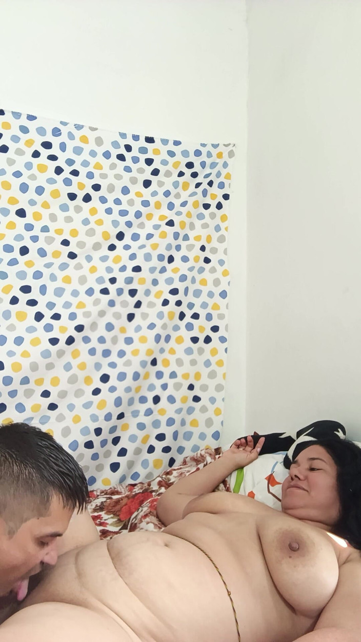 Valkyrie and Luigy Couple: Красива подруга смокче багаті