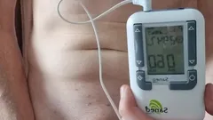 13mm 빨고 사정하는 E-stim 4부