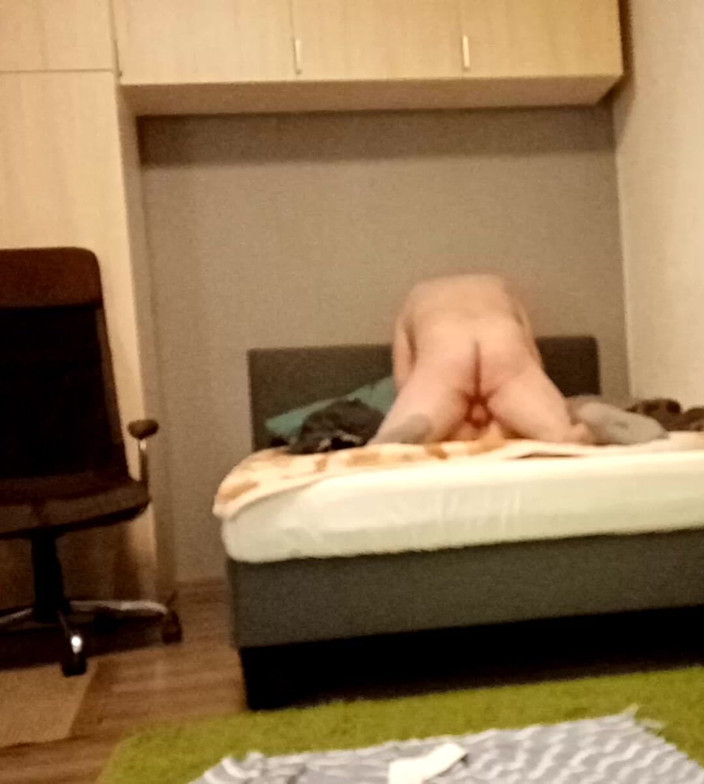 Sub Slave: 긴 3 월의 끝. 나는 큰 소리로 비명을 질렀다.