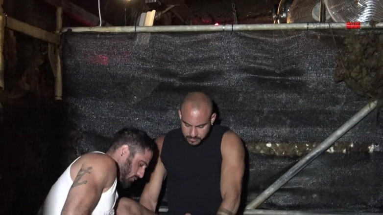 Gaybareback: Bairon Hell трахнул без презерватива Патрик Dei