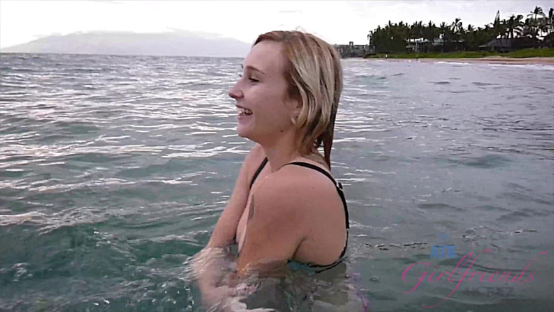 ATK Fans (Girlfriends): Vacanze virtuali in Hawaii con la costa di Peyton parte 1