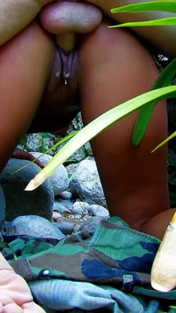 Soldier fucks horny Latina policewoman Dee Jones to orgasm outdoors