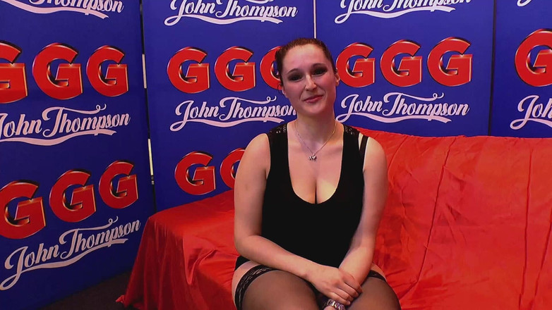 GGG John Thompson Studio: Ggg John Thompson - Prysznic spermy podczas gangbangu w piwnicy