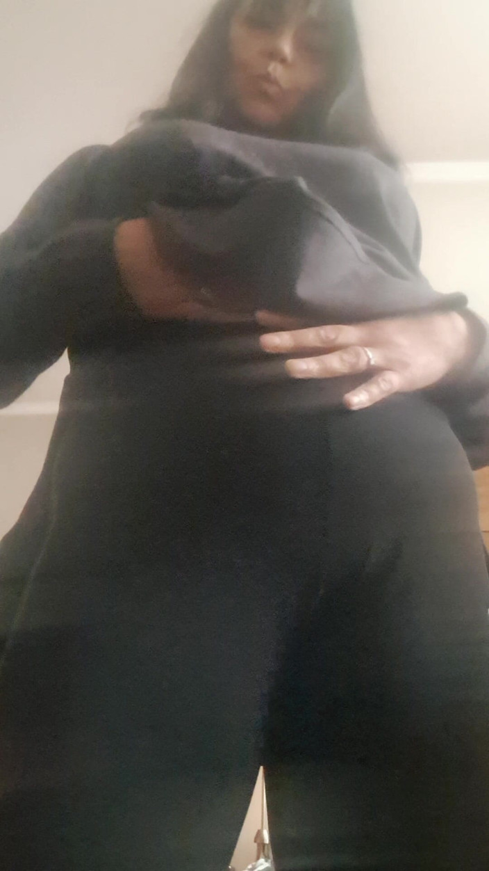 Mommy big hairy pussy: 밀프 털이 무성한 보지