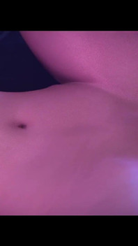 Tante seksi xordel dengan pantat bahenol didobel penetrasi dan dientot habis-habisan di bar