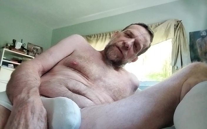 Hairyartist: Hetero conversietherapie-doorhangende sokken en erectie