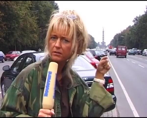 Deutsche Camgirls: 야외 캐스팅에서 자위하는 독일의 귀여운 십대