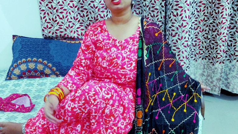 Desi Pari Bhabhi: Quente xxx madrasta fodida duro até o orgasmo com áudio hindi...