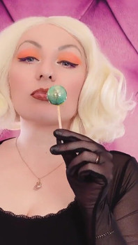 Asmr Video: Lippenstift, Netzhandschuhe und Lollipop (arya Grander)
