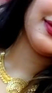 Desi Seductress Free Live Webcam Show