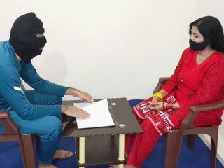 Raju Indian porn: Une prof de sexe et son élève se font pleurer sur...