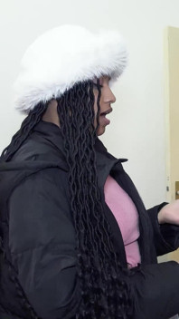 Německý skaut - anální sex bez kondomu při vyzvednutí na castingu pro černou holku Vicky Menage