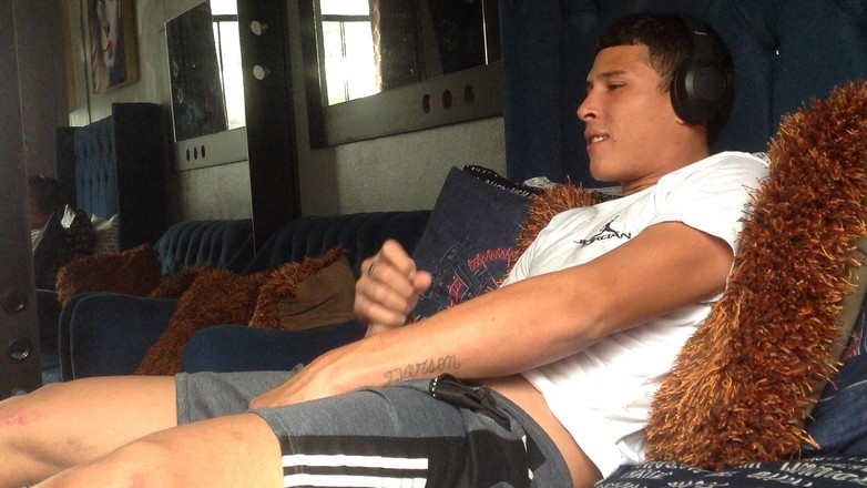 The-hook305: Markus fitte sportlerin blowjob