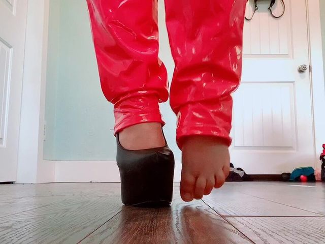 Pvc Pants and High Heels (Bimbo Doki)