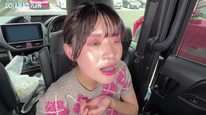 Cheaters Japan: Encuentro en el coche con una belleza tetona Una lección íntima...