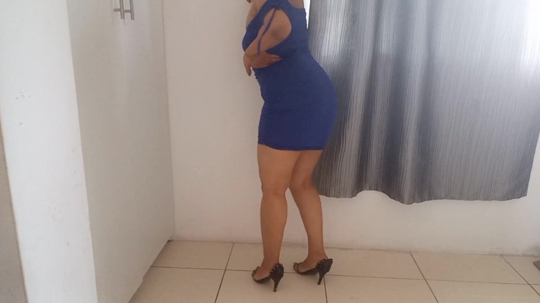 PATY PATY: Зведений брат відомого інфлюенсера стає на край ліжка, щоб мастурбувати, дійсно домашнє