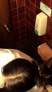 小さな町のサプライズ。二人の魅力的な姉妹が一緒に熱を上げる - パート2