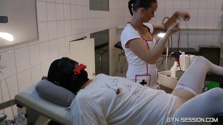 Amator Media: Comtesse la Moet - suffering free part 2
