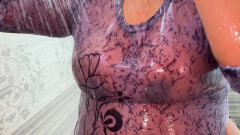 Aria Mia: Sexe avec une tatie dans la salle de bain, épisode 2