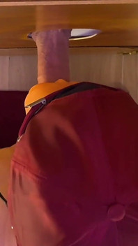 Un penis xxl foarte mare pătrunde prin mușcătura gurii în vaginul gurii mele