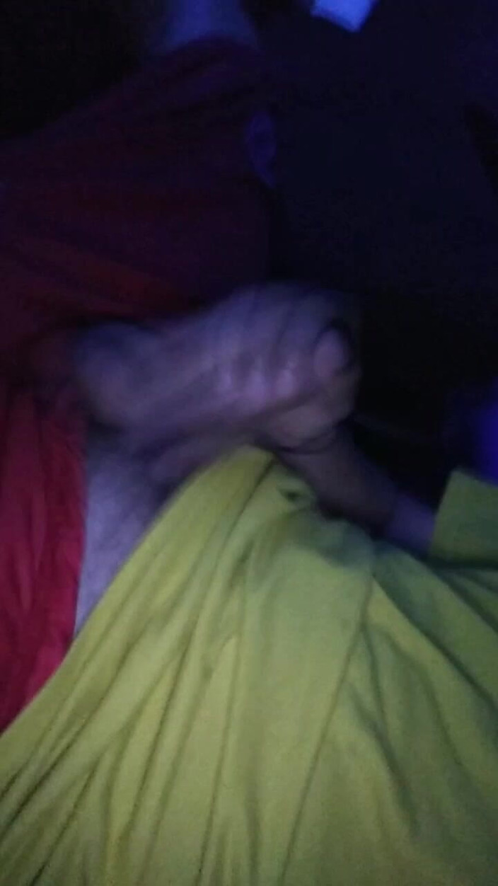 AlexAlejandro13: Wie wil er naar de kamer komen
