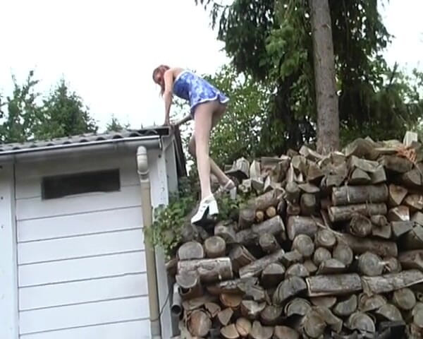 German's Young Babes: This German Stepsis Know How to Use Her Feet