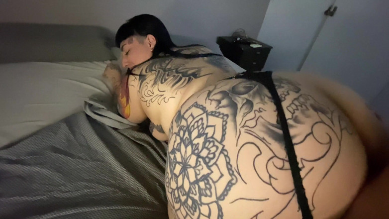 Marcoxromano80: Deze prachtige blauwogige curvy ontmoeten