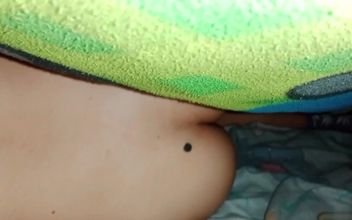 I Spread Her Legs on the Bed… and Fucked Her Looking Straight Into Her Eyes – Porn in Spanish