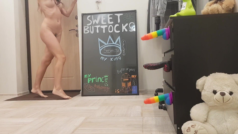 SweetButtocks: Я зустрічаю кур'єра голим