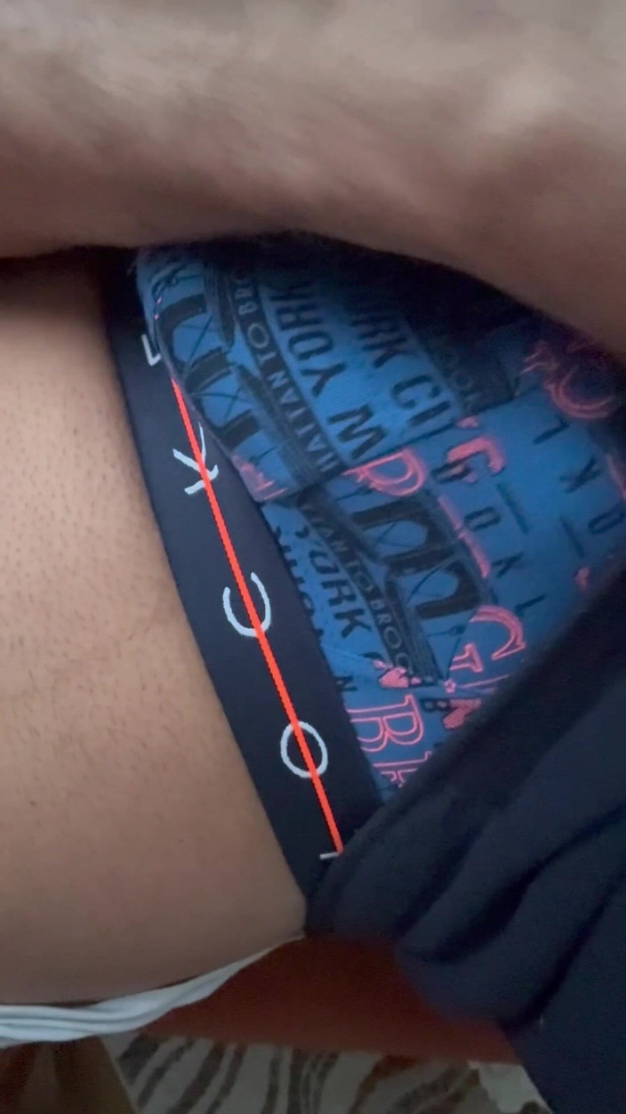 Aryan_for_ you: Si spoglia e si masturba