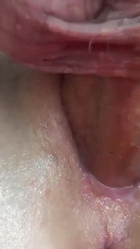 MILF with Perfect Pussy Receives Great Creampie