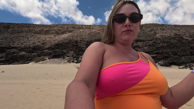 Emma Voyeur: Mear Desesperadamente En La Dominación Pública De Vestidos Cortos