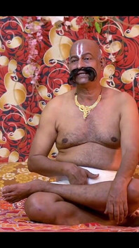 Pădure bătrână babu sex fantezistă romantică cu două frumoase! Sex în serial web