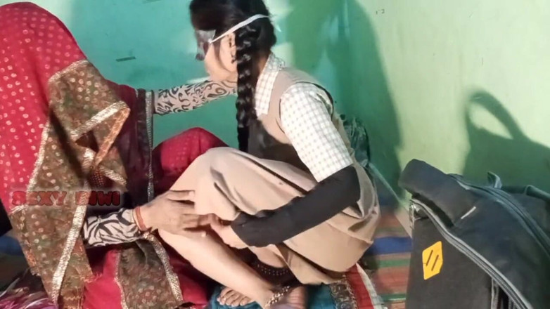 Sexy biwi: Une belle-sœur encule sa jeune sœur avec son mari