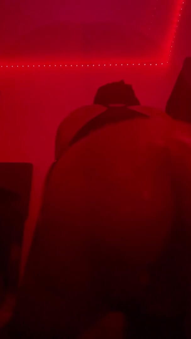 Harley Harper: Rotes licht speziell