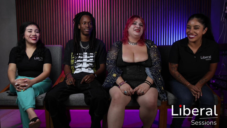 Liberal Sessions: Luh y Mafer graban primero porno